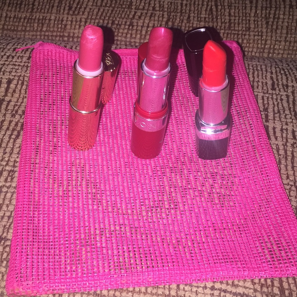 3 lipsticks! 2 by Avon and 1 by Estée Lauder!